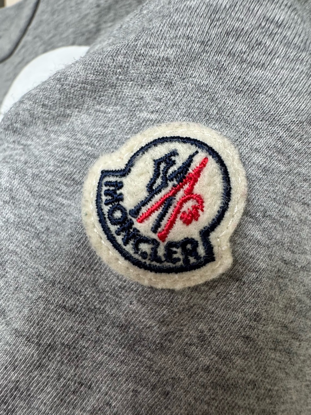 MONCLER Surf Graphic T-Shirt Gray - Picture 3 of 8